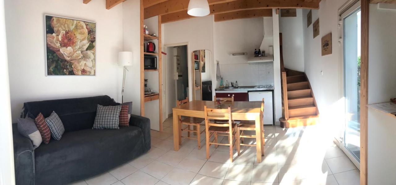 Mirande Montagne-Saint Emilion Apartment Montagne  Bagian luar foto